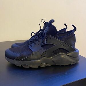 Size 10 US Men - Nike Air Huarache Triple Black 2013